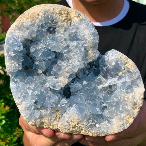 HUGE 5.37 LB Natural Blue Celestite Geode Quartz Crystal Heart Mineral Specimen - Picture 1 of 11